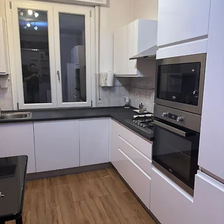 Apartment Easy Italy Station